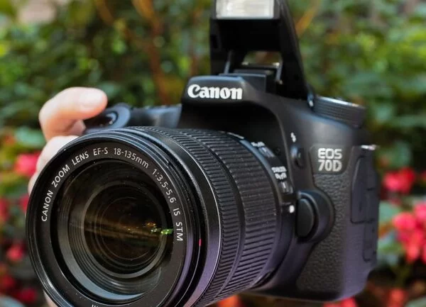 Canon EOS 70D Price & Specifications