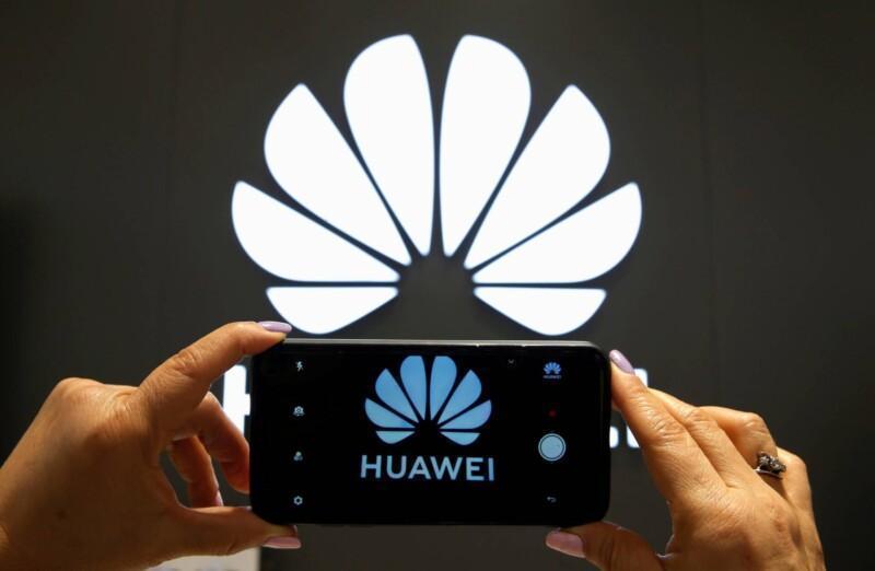 US Government Bans Huawei