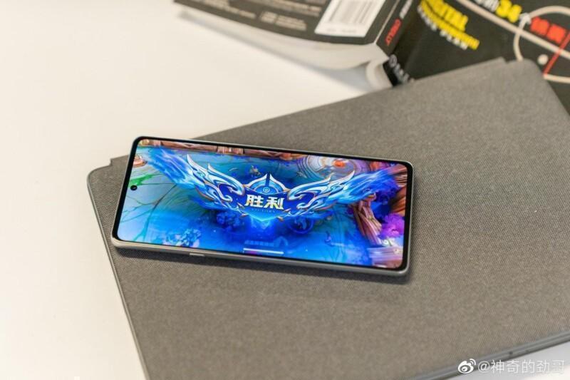 Motorola Moto Edge X30