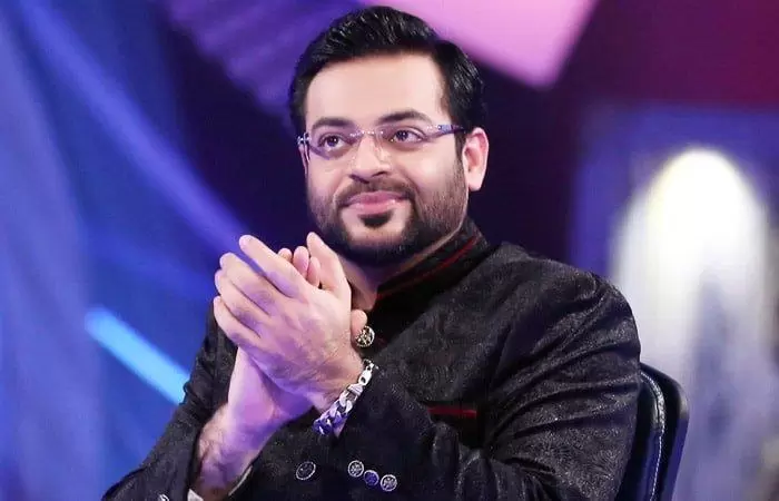 Is Amir Liaquat Going to Leave PTI? How Amir is bashing the Leadership?
