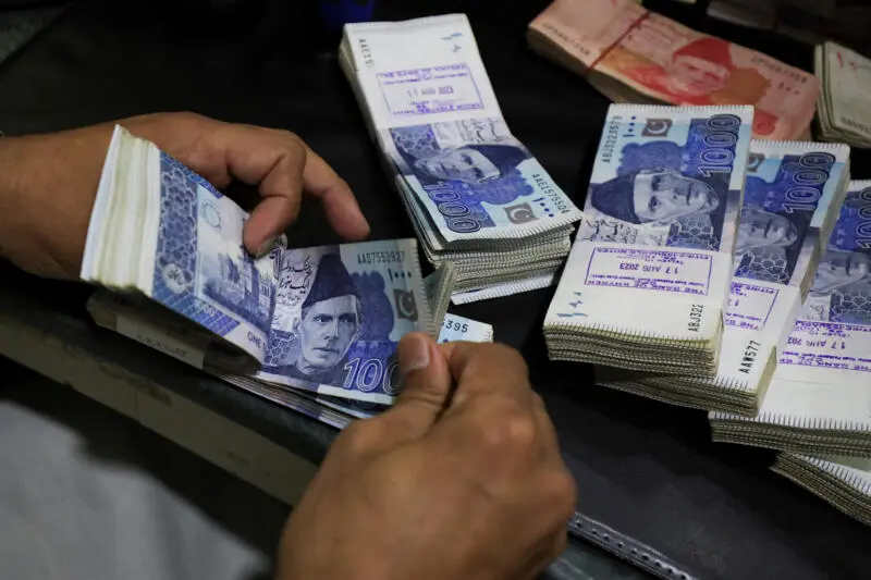 Latest Rate Here: Pakistani Rupee Appreciates by Rs. 14 Against Dollar